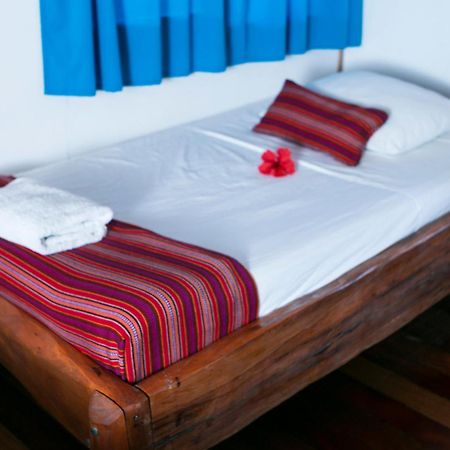 Hotel La Isla Inn Puerto Viejo de Talamanca Eksteriør bilde