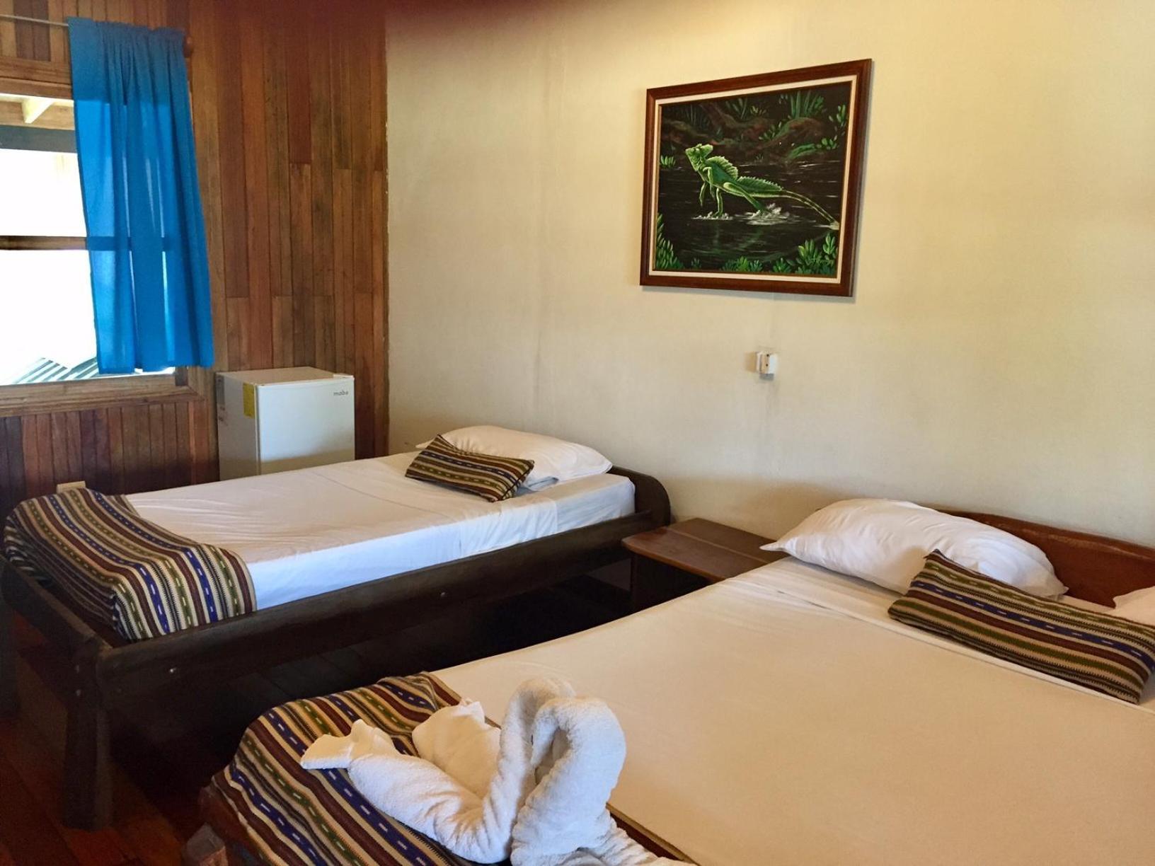 Hotel La Isla Inn Puerto Viejo de Talamanca Eksteriør bilde