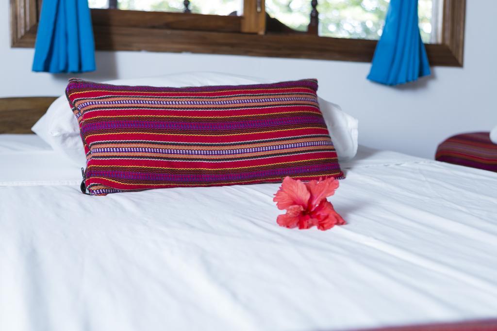 Hotel La Isla Inn Puerto Viejo de Talamanca Eksteriør bilde