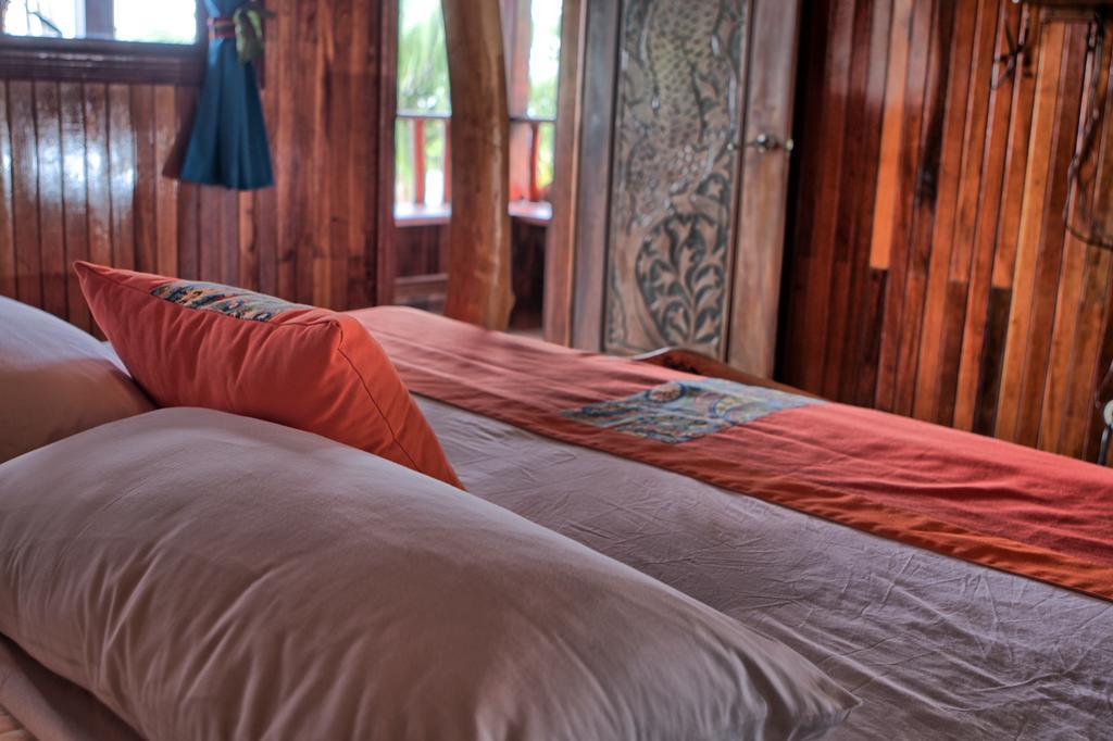 Hotel La Isla Inn Puerto Viejo de Talamanca Eksteriør bilde