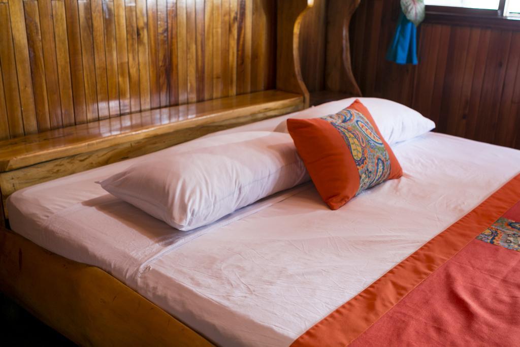 Hotel La Isla Inn Puerto Viejo de Talamanca Eksteriør bilde