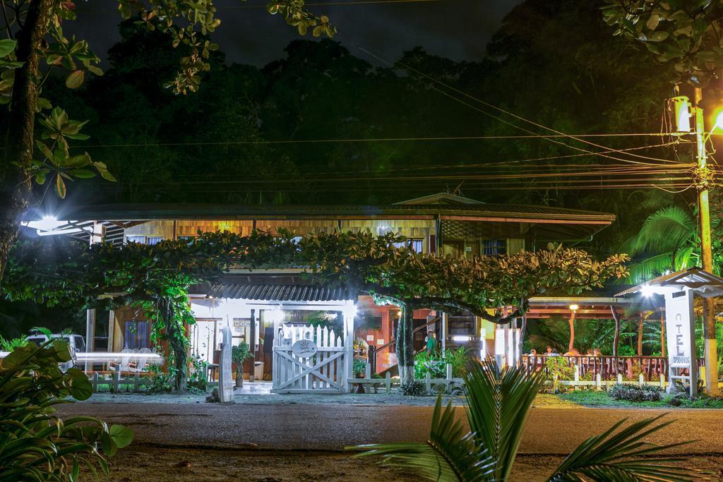 Hotel La Isla Inn Puerto Viejo de Talamanca Eksteriør bilde